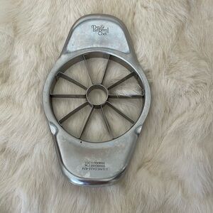 Pampered Chef Stainless Apple Wedger. EUC